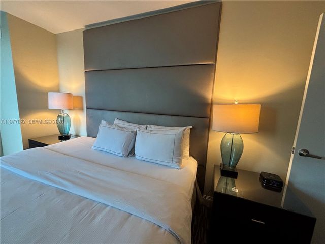 2670 E Sunrise Boulevard 302, Fort Lauderdale, FL 33304