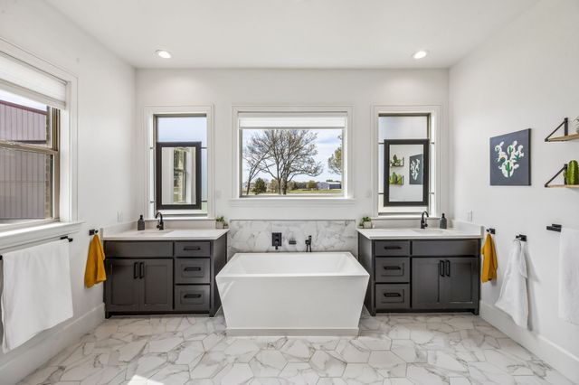 366 Private Road 7005, Edgewood, TX 75117