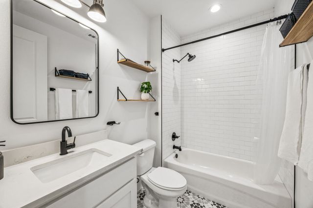 366 Private Road 7005, Edgewood, TX 75117