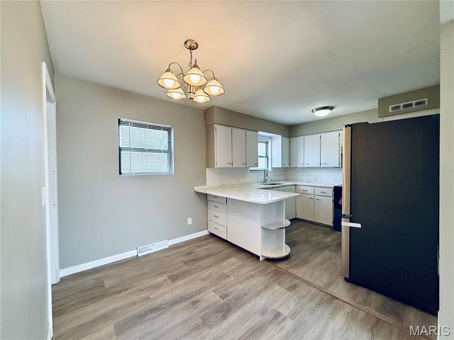 2525 W Avondale Street, Poplar Bluff, MO 63901