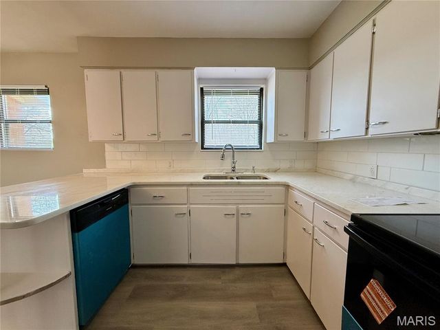 2525 W Avondale Street, Poplar Bluff, MO 63901