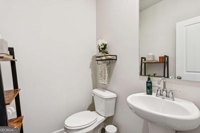 6208 Pipevine Lane, Smyrna, GA 30126