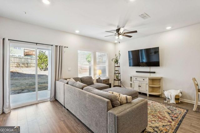 6208 Pipevine Lane, Smyrna, GA 30126