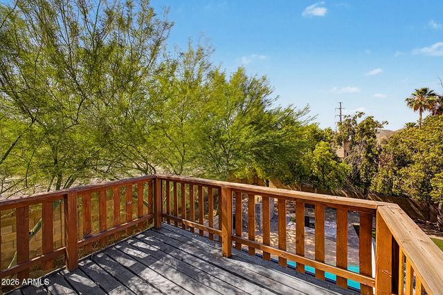 1602 E WAGONER Road, Phoenix, AZ 85022