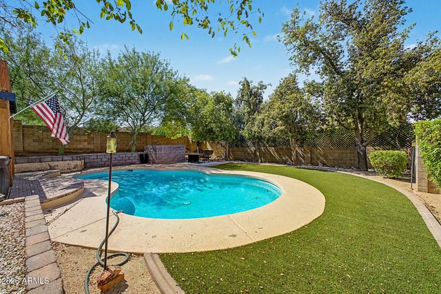 1602 E WAGONER Road, Phoenix, AZ 85022