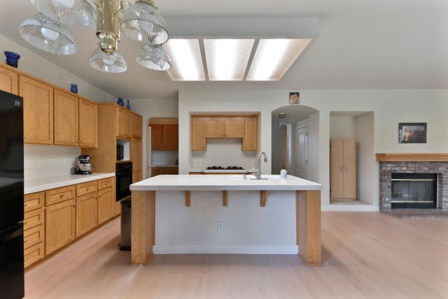 2008 Centennial Ct, Modesto, CA 95357