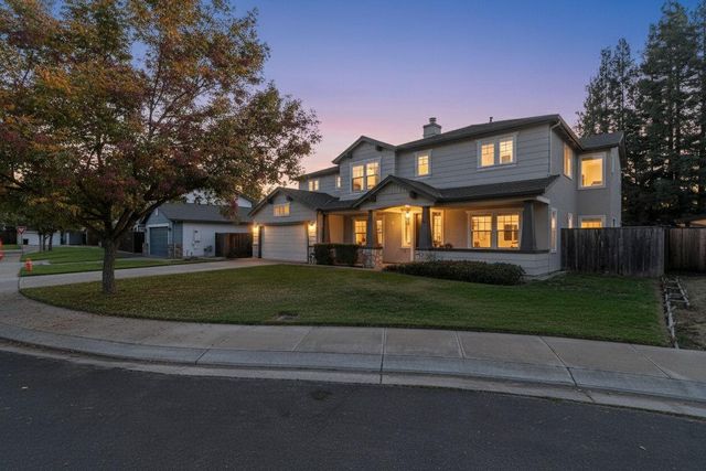 2008 Centennial Ct, Modesto, CA 95357