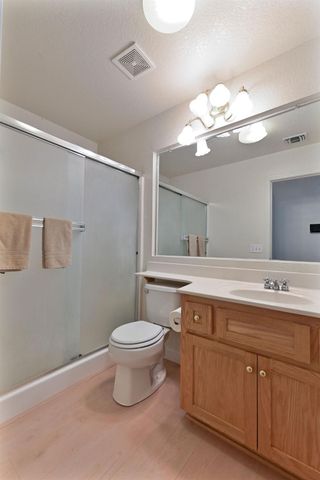 2008 Centennial Ct, Modesto, CA 95357