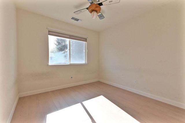 2008 Centennial Ct, Modesto, CA 95357