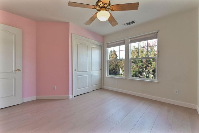 2008 Centennial Ct, Modesto, CA 95357