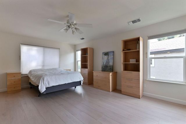 2008 Centennial Ct, Modesto, CA 95357