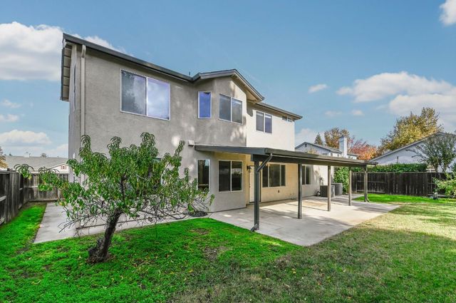 2008 Centennial Ct, Modesto, CA 95357