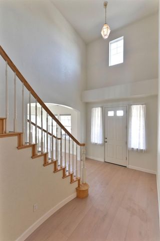 2008 Centennial Ct, Modesto, CA 95357