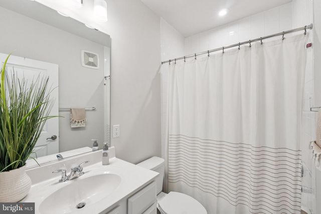 16324 CONNORS WAY #11, Rockville, MD 20855