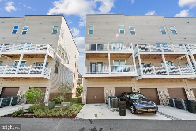 16324 CONNORS WAY #11, Rockville, MD 20855