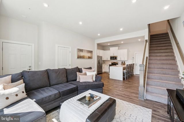 16324 CONNORS WAY #11, Rockville, MD 20855