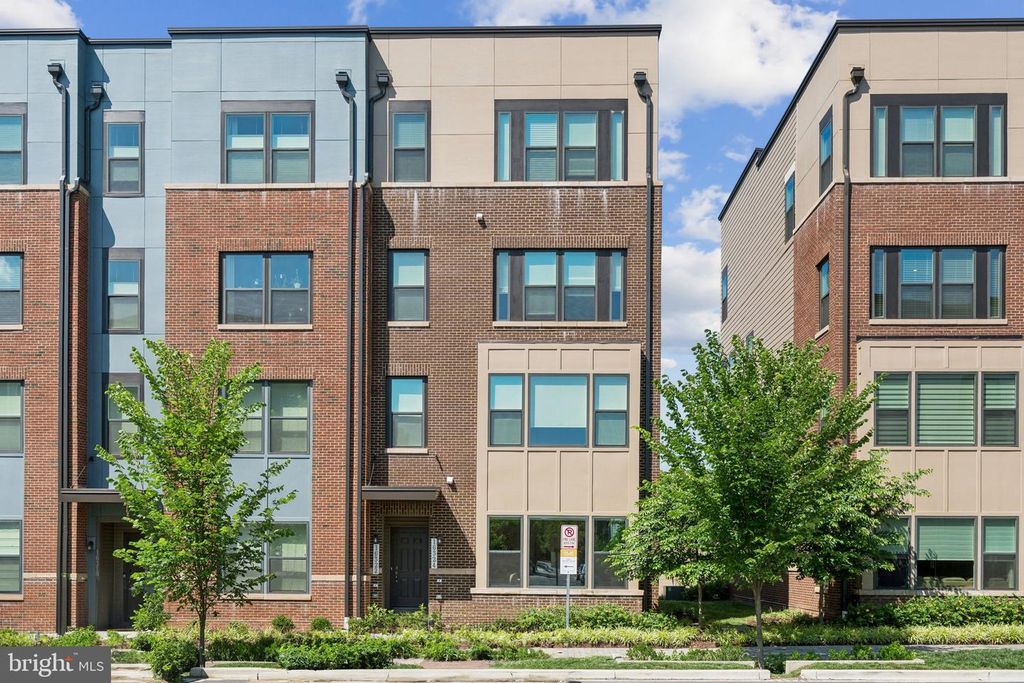 16324 CONNORS WAY #11, Rockville, MD 20855