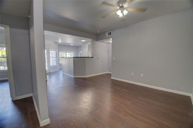 2320 Gracy Farms LN 712, Austin, TX 78758