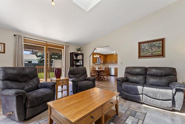 2364 CEDAR RIDGE COURT, Green Bay, WI 54313