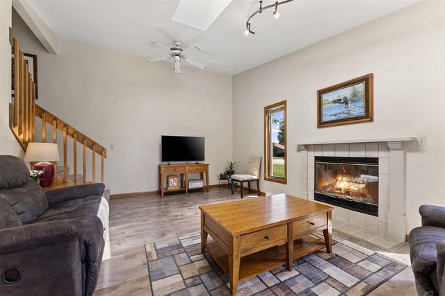 2364 CEDAR RIDGE COURT, Green Bay, WI 54313
