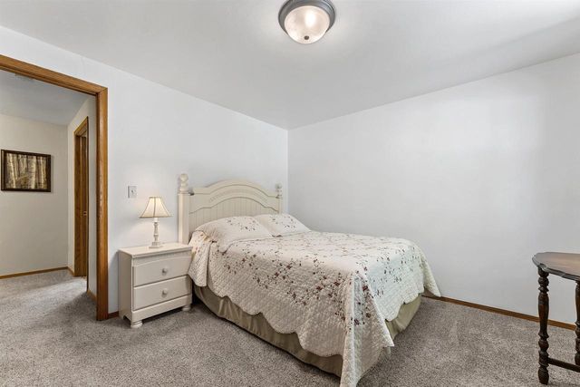 2364 CEDAR RIDGE COURT, Green Bay, WI 54313