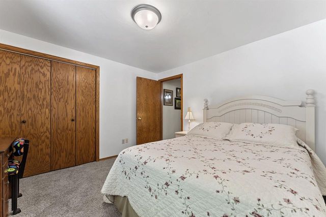 2364 CEDAR RIDGE COURT, Green Bay, WI 54313