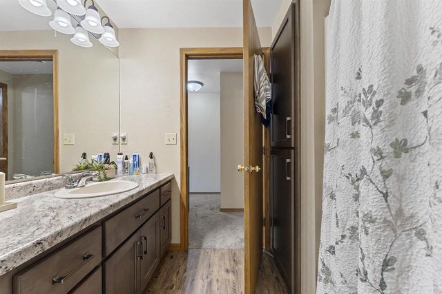 2364 CEDAR RIDGE COURT, Green Bay, WI 54313