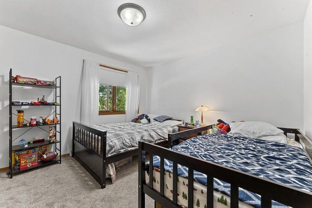 2364 CEDAR RIDGE COURT, Green Bay, WI 54313