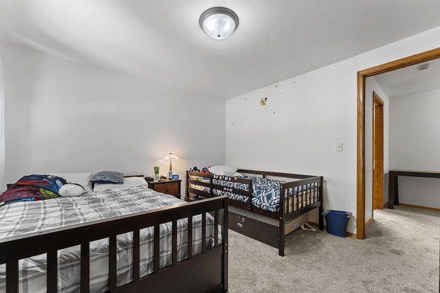 2364 CEDAR RIDGE COURT, Green Bay, WI 54313