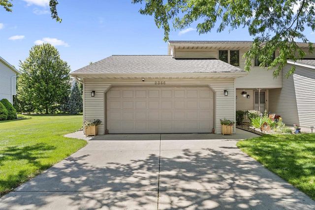 2364 CEDAR RIDGE COURT, Green Bay, WI 54313