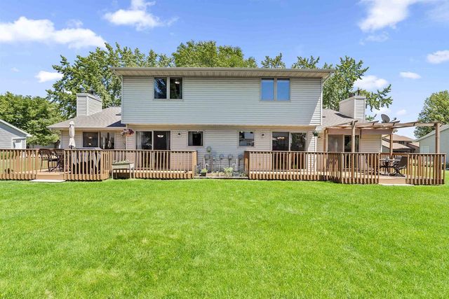 2364 CEDAR RIDGE COURT, Green Bay, WI 54313