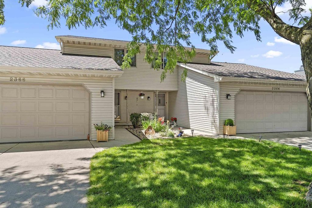 2364 CEDAR RIDGE COURT, Green Bay, WI 54313