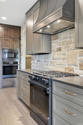 6552 County Road 27, Auburn, IN 46725