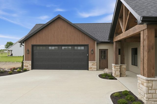 6552 County Road 27, Auburn, IN 46725