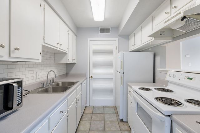 810 Bellevue Rd Apt 207, Nashville, TN 37221