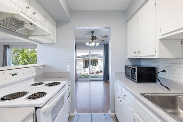 810 Bellevue Rd Apt 207, Nashville, TN 37221