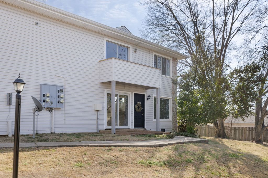 810 Bellevue Rd Apt 207, Nashville, TN 37221