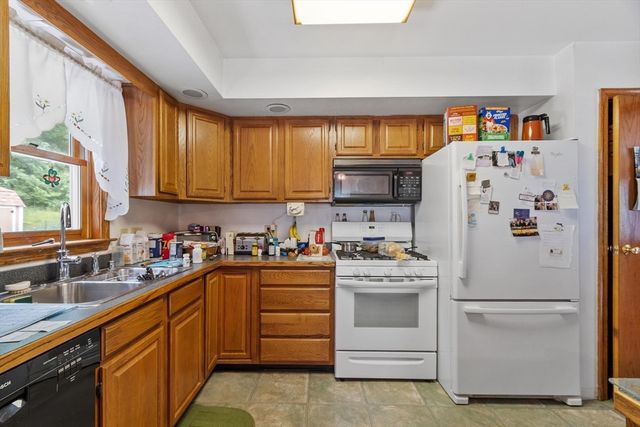 386 Sherbert Road, Ashburnham, MA 01430