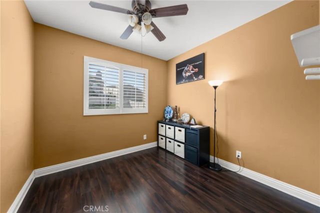 909 Heron Drive, Corona, CA 92879