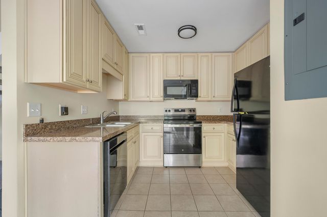 7955 Timbercreek Lane Unit 1808, North Charleston, SC 29418