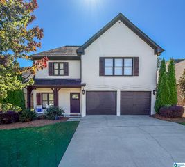 216 ENGLISH VILLAGE CIRCLE, Gardendale, AL 35071