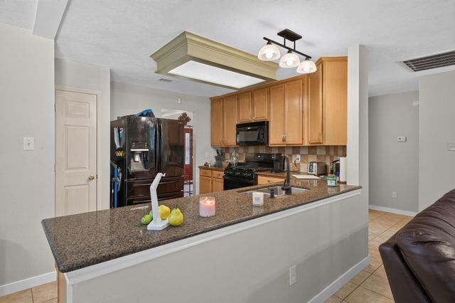 28851 Forest Hill Drive, Magnolia, TX 77355