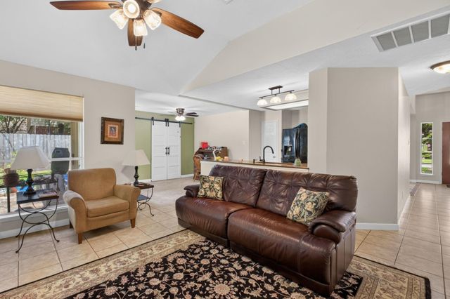 28851 Forest Hill Drive, Magnolia, TX 77355