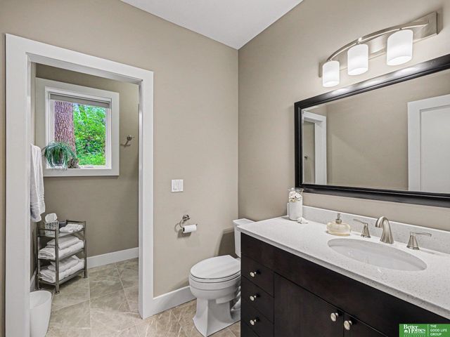 10238 N 29th Court, Omaha, NE 68122