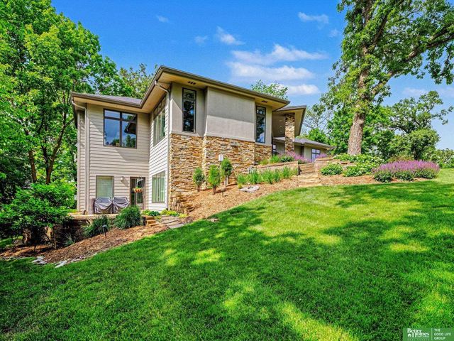 10238 N 29th Court, Omaha, NE 68122