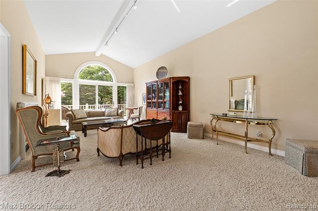 2493 Wildbrook Run, Bloomfield Hills, MI 48304