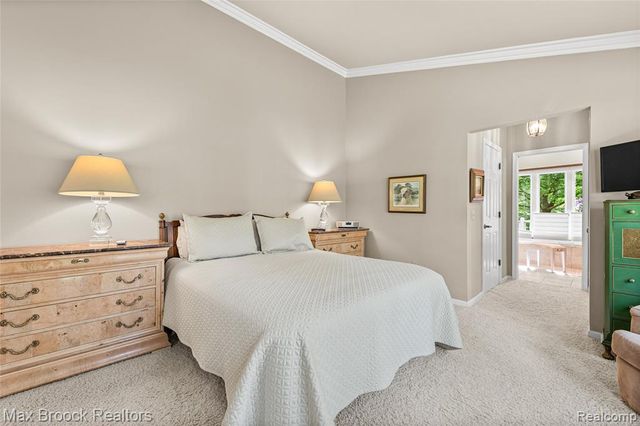 2493 Wildbrook Run, Bloomfield Hills, MI 48304
