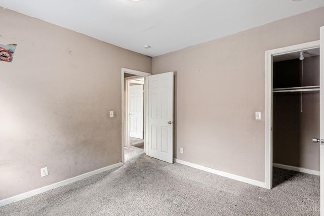 1620 De Armand Avenue, North College Hill, OH 45239