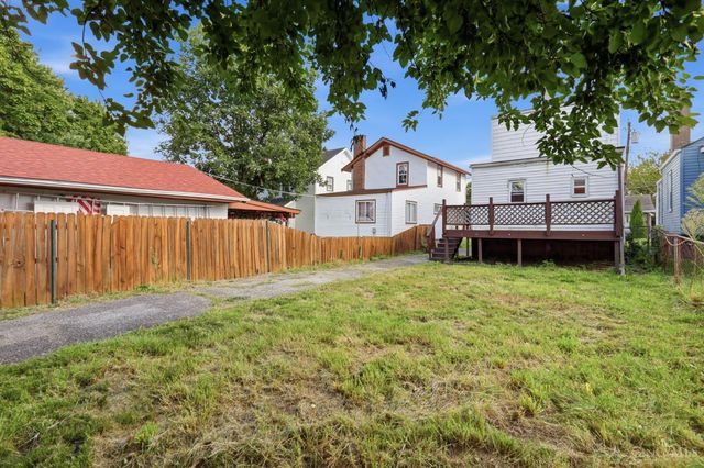 1620 De Armand Avenue, North College Hill, OH 45239