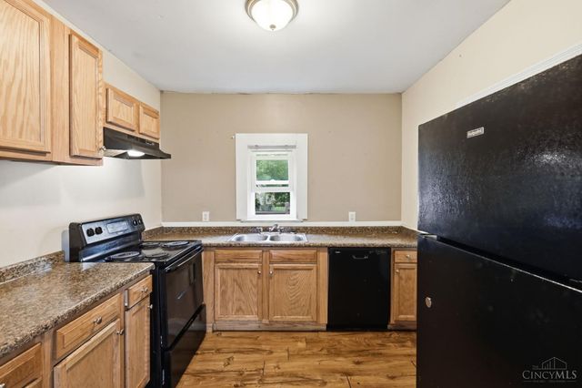 1620 De Armand Avenue, North College Hill, OH 45239